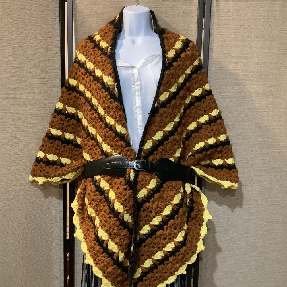Large shawl - Picture 4 of 4